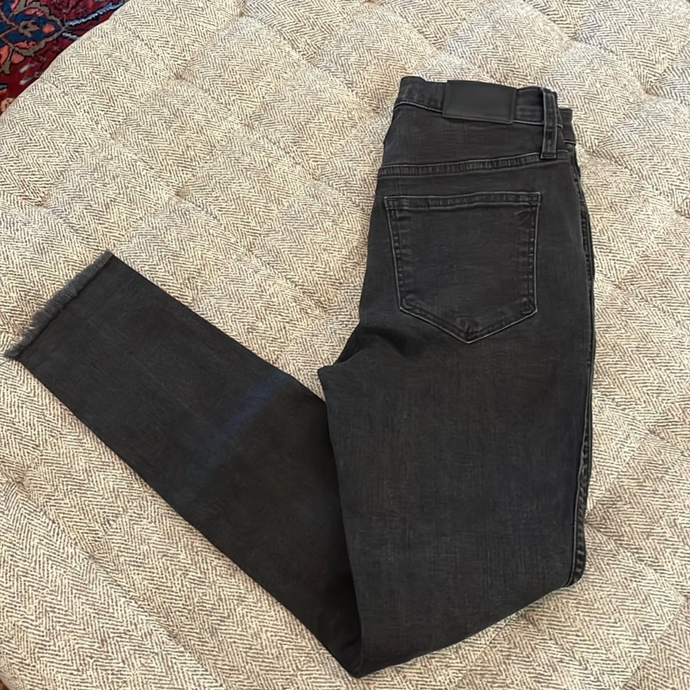 Madewell 10” High-Rise skinny black jeans size 25